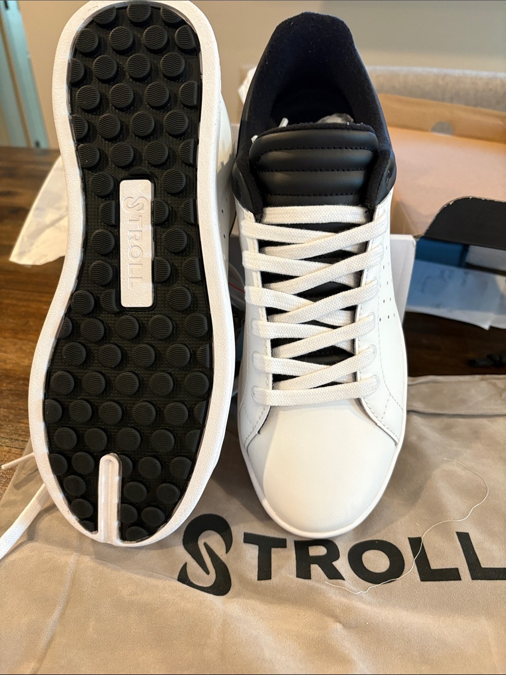 Stroll Men’s White and Black Golf Sneaker